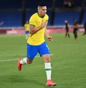 Paulinho comemora gol e vitória depois de quase um ano sem jogar por causa de lesão: 'Foi um momento difícil'