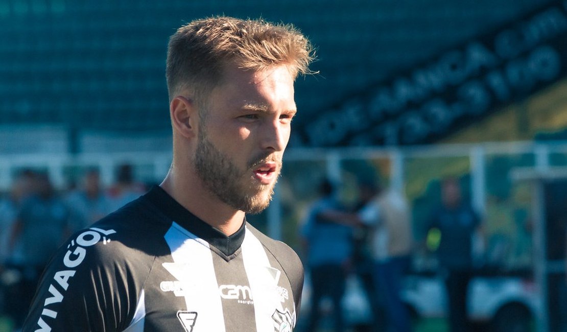 CSA confirma mais um atacante para reforçar o elenco