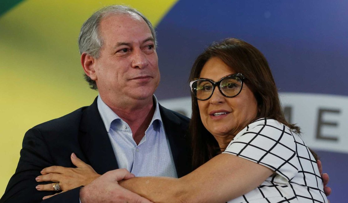 Ciro retorna ao Brasil e evita manifestações sobre segundo turno