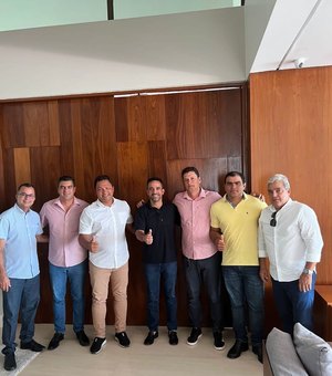Seis vereadores de Maragogi firmam aliança com Paulo Dantas