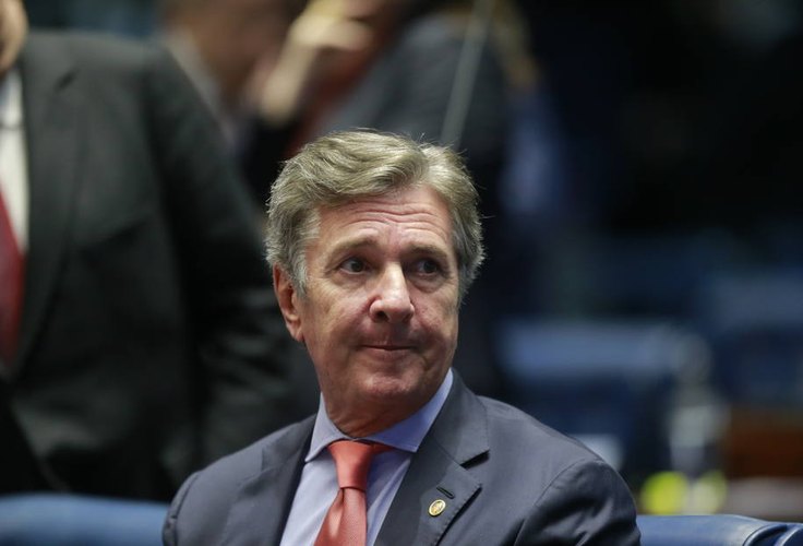 Collor quer e pode indicar vice de Renan Filho