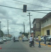 Após morte de mulher, semáforo é instalado em avenida movimentada de Arapiraca