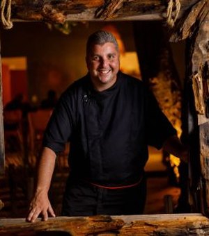Chef Serginho Jucá assina jantar de encerramento do Festival de Inverno Palato em Maceió