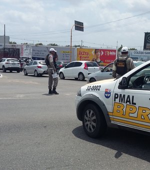 Operação integrada apreende dezenas de veículos irregulares em Arapiraca