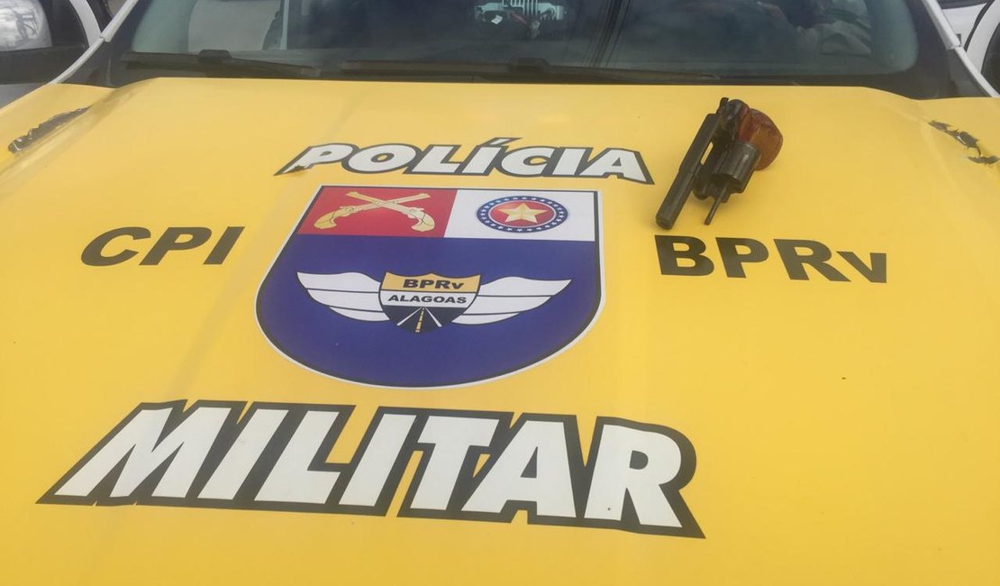Policiais apreendem arma durante operação em União dos Palmares 