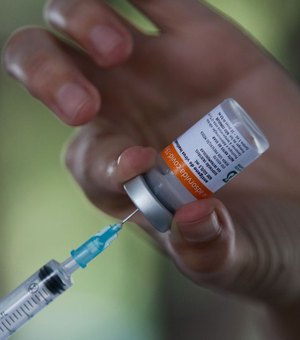 Rio entrega 759,1 mil doses de vacinas contra covid-19 a municípios