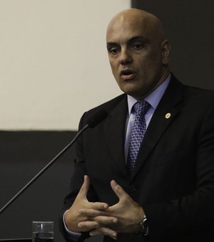 Moraes desbloqueia recursos do PP e Republicanos em ação sobre urnas