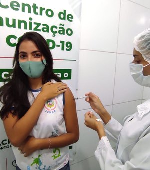 Porto Calvo inicia vacinação para adolescentes de 14 anos