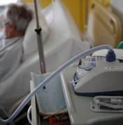 Nove em cada 10 mortes no Brasil por coronavírus são entre idosos