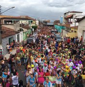 Carnaval Canoa Folia anima servidores e premia em dinheiro as melhores fantasias