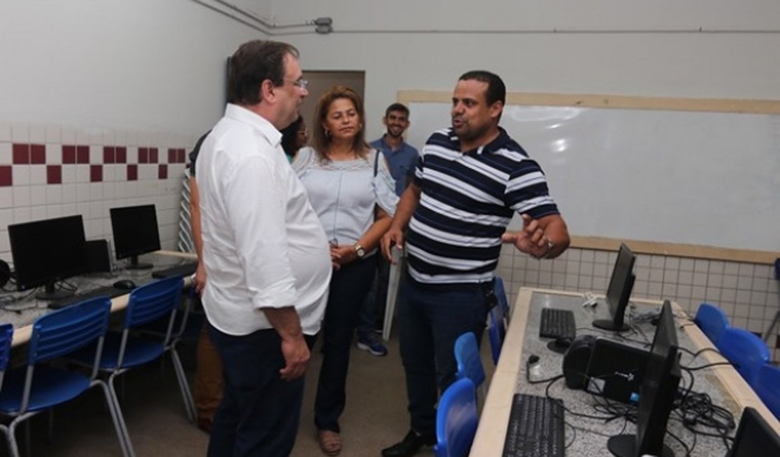 Governo de Alagoas anuncia reforma de 50 escolas da rede estadual 