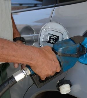 Preço médio da gasolina está abaixo dos R$6,00 em Maceió, aponta ANP