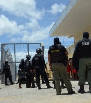 Estado transfere 251 reeducandos para penitenciária de segurança máxima na capital