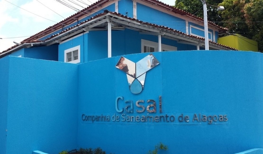 Casal informa suspensão de água em municípios do Agreste