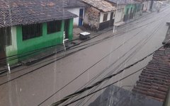 Chuvas em Matriz do Camaribe provocam alagamentos