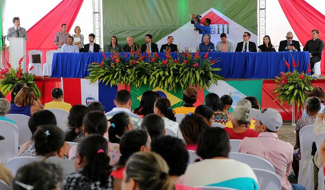 ?Moradia Legal III beneficia 425 famílias em Ibateguara