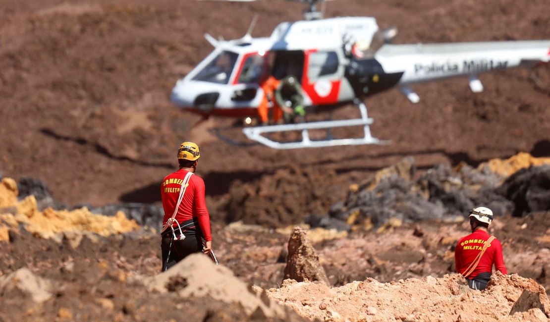 Bombeiros localizam corpo nas buscas em Brumadinho