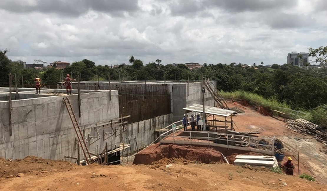 Casal recomenda às construtoras a suspensão de obras não emergenciais por 10 dias