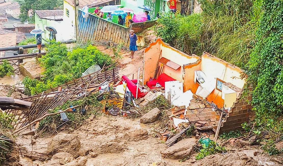 Chuvas deixam rastro de destruição em Palmeira dos Índios