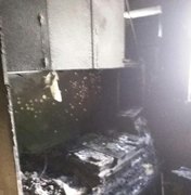 Curto circuito em eletrônico causa incêndio em apartamento