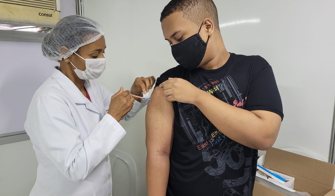 São Luís do Quitunde vacina 24.769 pessoas contra covi-19