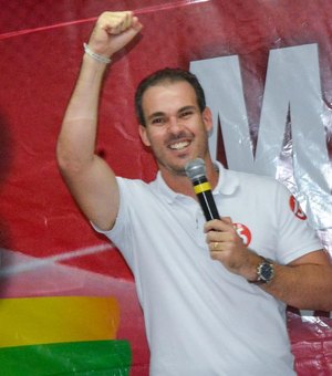 Olavo Neto deverá ser o candidato da família Calheiros para a Câmara Federal