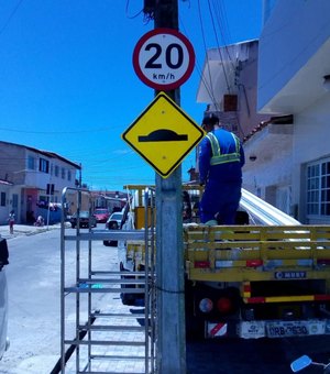 Prefeitura avança com serviço de sinalização nos bairros