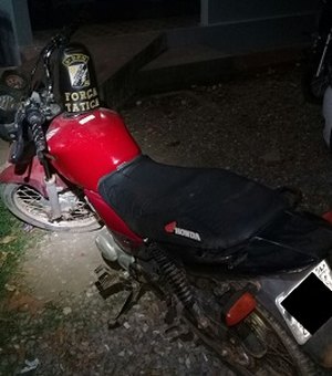 Polícia prende assaltantes e recupera moto roubada em Arapiraca