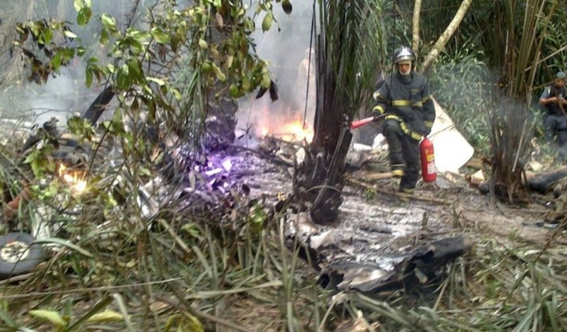 Queda de avião mata quatro pessoas em Manaus