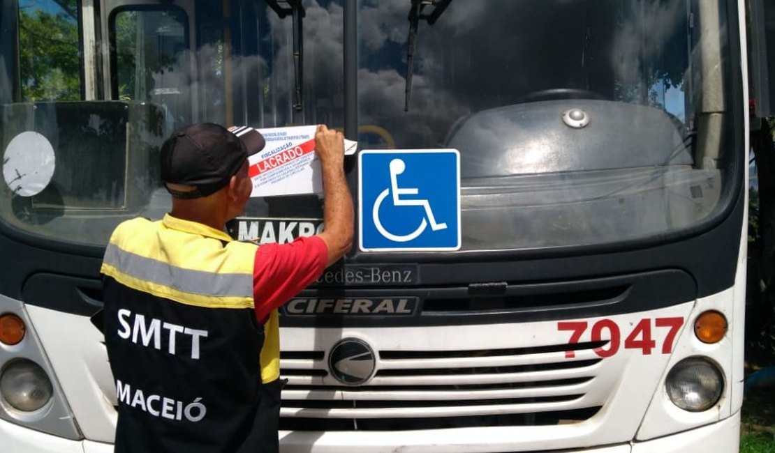 Ônibus coletivos são alvos de fiscalização nos terminais