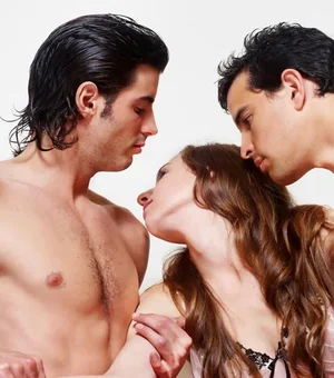 Dia do Corno: 30% topam fetiche de ver o par com outro, diz pesquisa