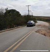 [Vídeo] Condutores reclamam de buracos em pista que liga Vila São Francisco e Vila Fernandes