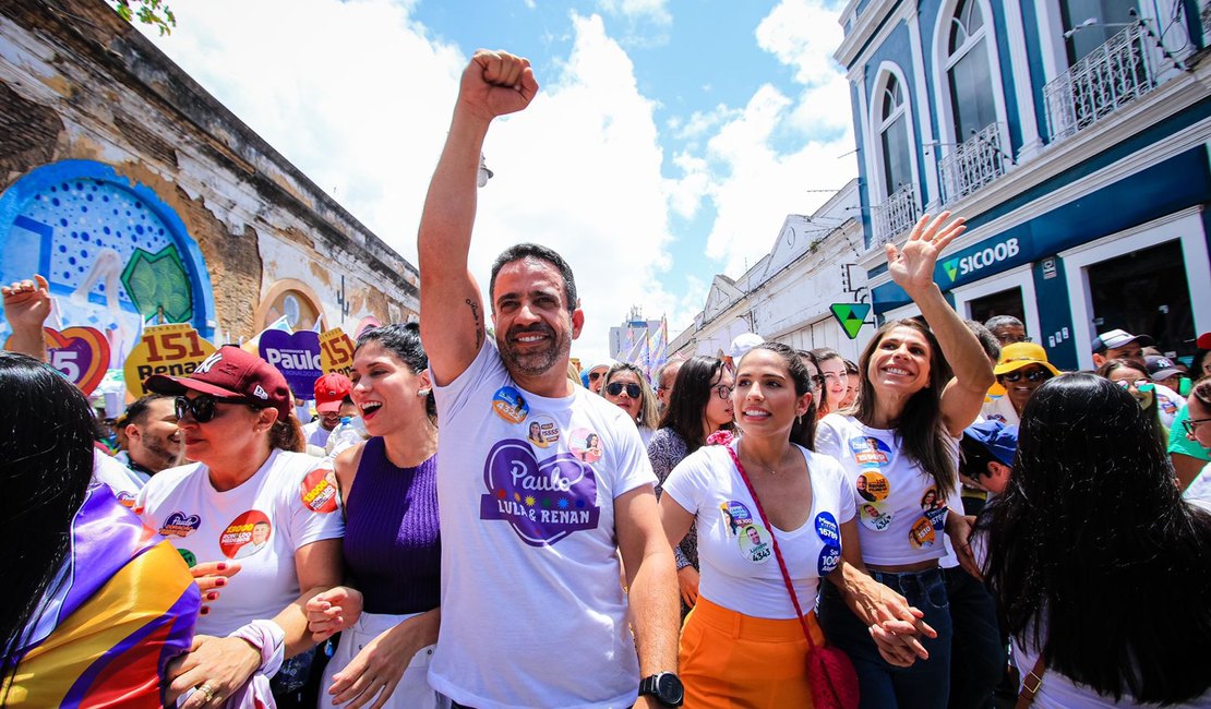 FORÇA FEMININA: Milhares de mulheres caminham em apoio à reeleição de Paulo Dantas