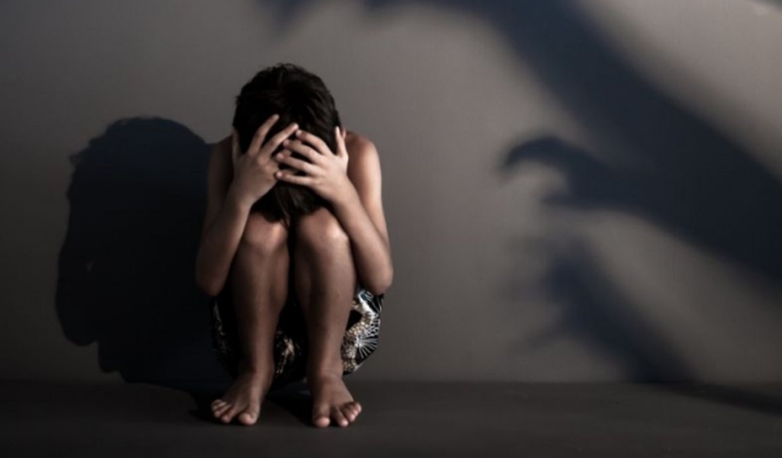 Um em cada 3 brasileiros concorda que mulher tem culpa por estupro, diz pesquisa
