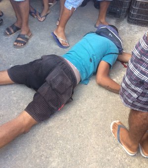 Dois jovens são mortos a tiros em via pública no bairro do Clima Bom
