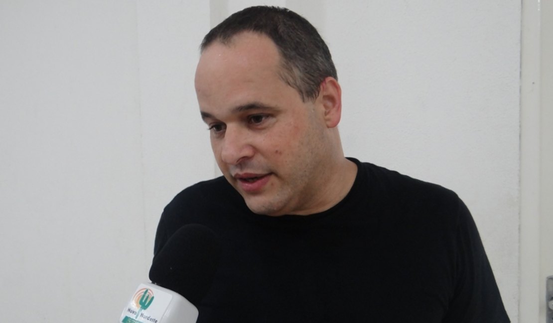 Elias Mansur confirma empréstimo do goleiro Naldo e fechamento de rescisões