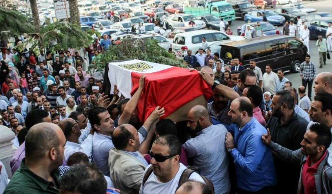 Dezesseis policiais morrem em combates com islamitas no Egito