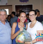 Prefeitura de Lagoa da Canoa assiste população carente
