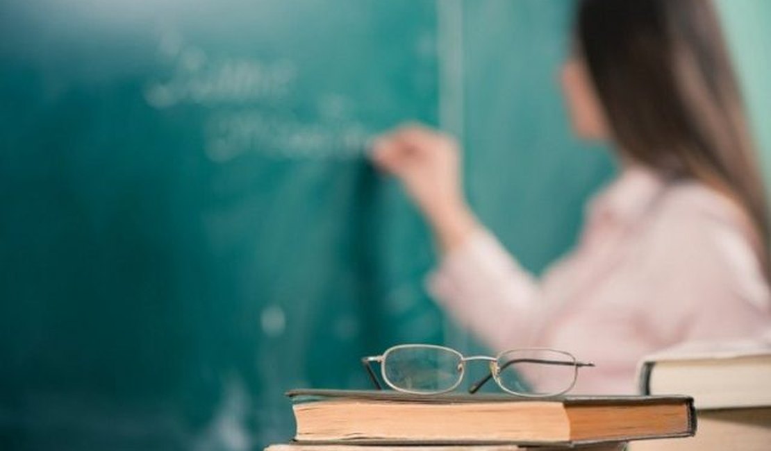 IGPS informa regularização do pagamento aos professores em Penedo