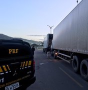 PRF recupera dois caminhões roubados na AL-220 