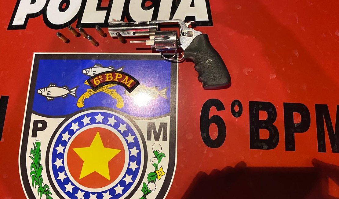 Arma de fogo é encontrada dentro de carro em Japaratinga