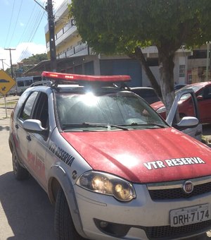 Homem é preso depois de agredir e xingar policiais que faziam rondas, em Arapiraca