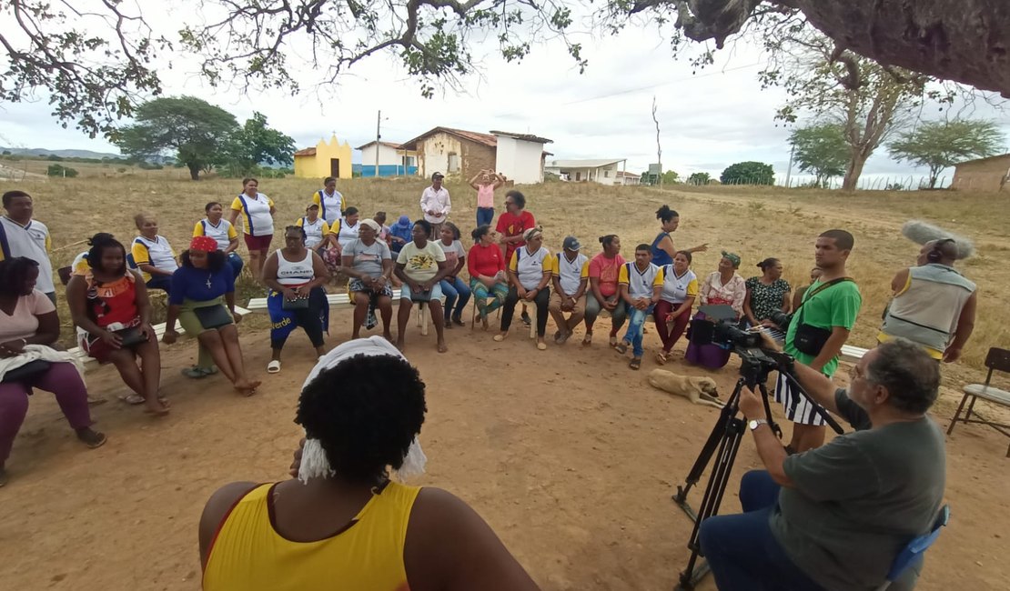 Batukadeiras de São Domingos promovem encontro com artistas alagoanos para comemorar o Dia da Mulher Caboverdiana