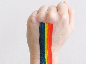Denúncias de LGBTfobia aumentam quase 48% em Alagoas no 1º semestre