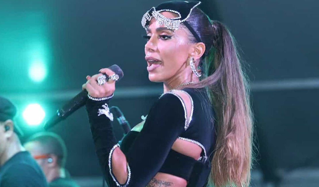 Anitta passa mal durante show e não termina apresentação no Rio