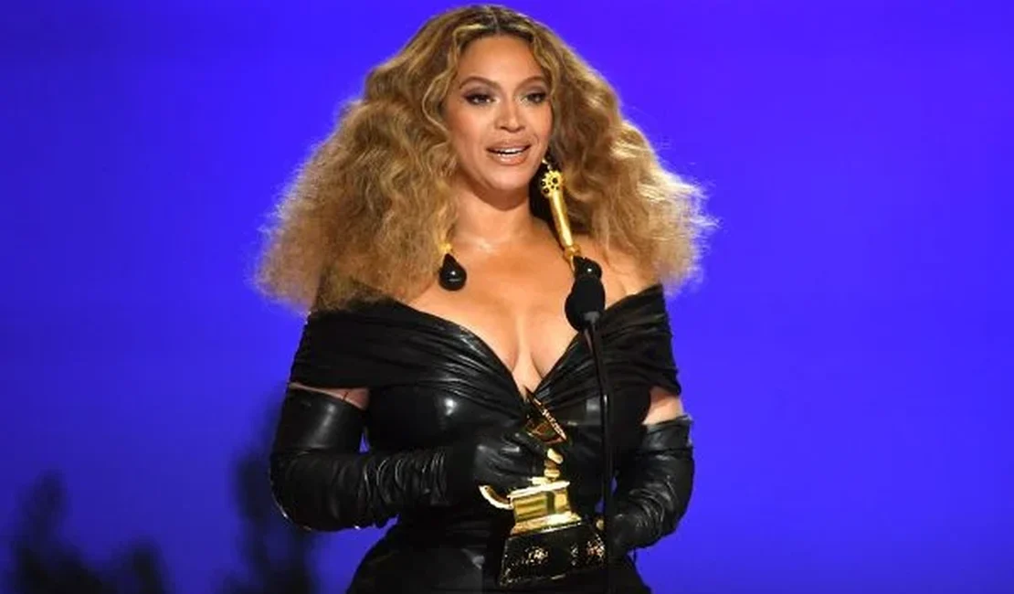 Beyoncé faz história e se torna a artista mais premiada do Grammy