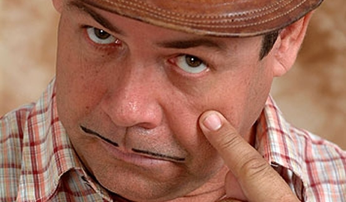 Humorista Zé Lezin volta a Arapiraca com seu stand-up comedy