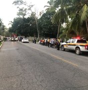 SMTT realiza operação de fiscalização na Avenida Pierre Chalita, em Maceió
