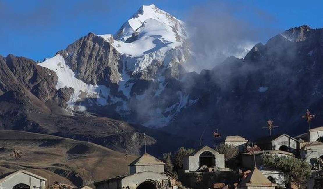 Após 46 dias isolados, alpinistas conhecem realidade do coronavírus