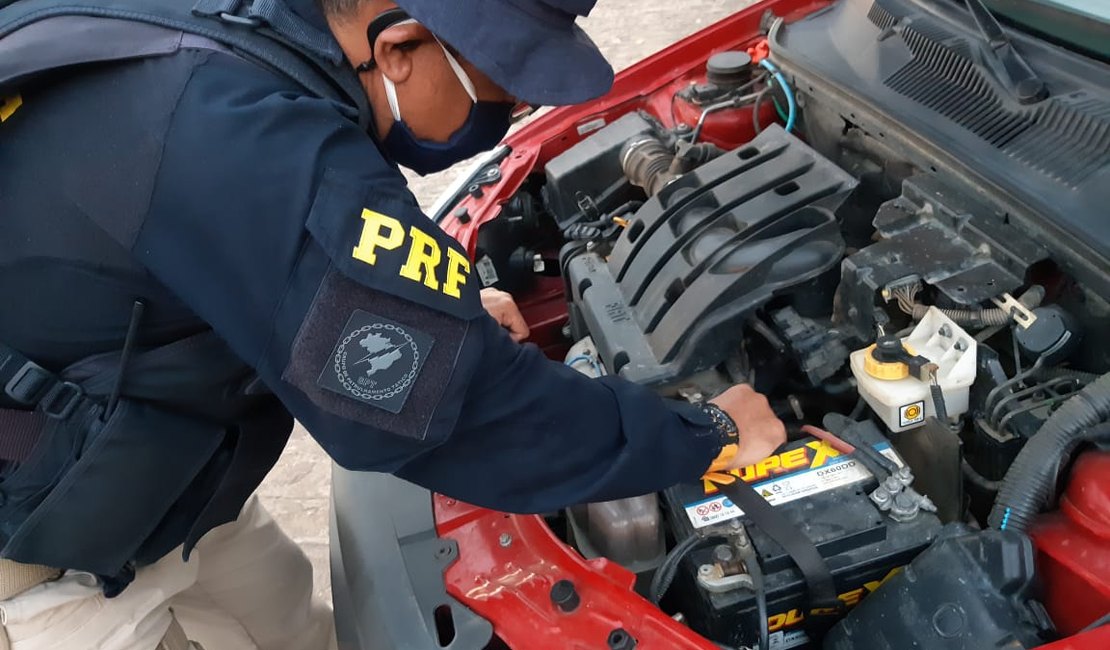 PRF prende motorista com veículo roubado em Palmeira dos Índios 